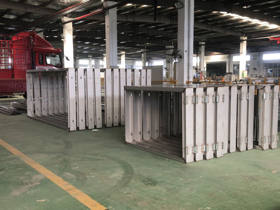 公交站臺(tái)發(fā)貨圖 公交站臺(tái)發(fā)貨圖