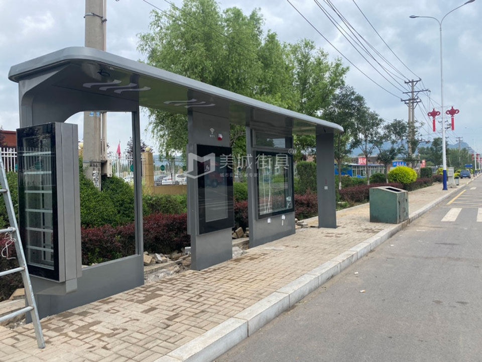 遼寧候車亭安裝現場圖 遼寧候車亭安裝現場圖